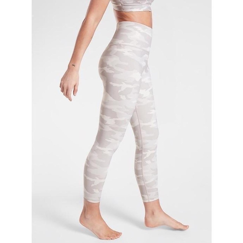 Athleta Camo Elation 7/8 Leggings